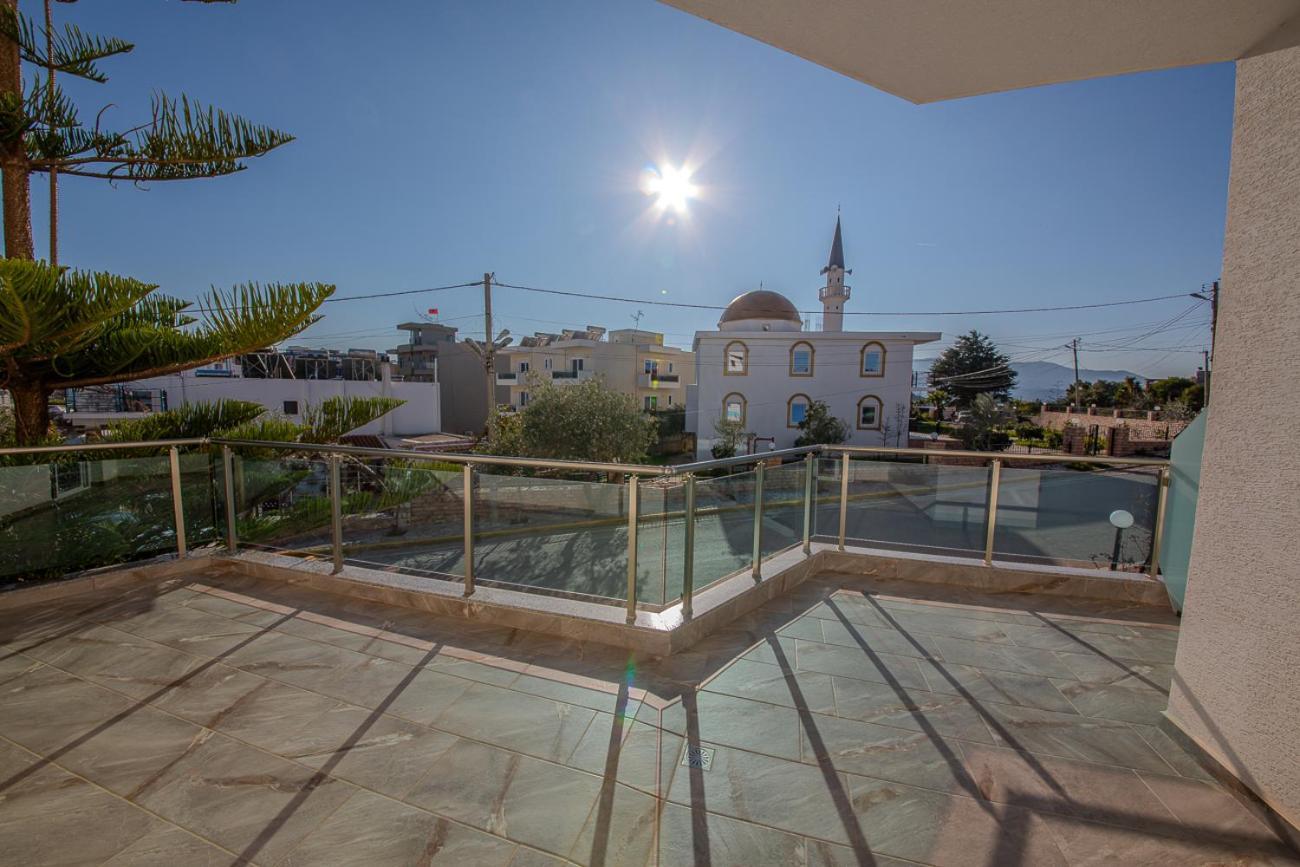 Hotel Landi Ксамил Екстериор снимка