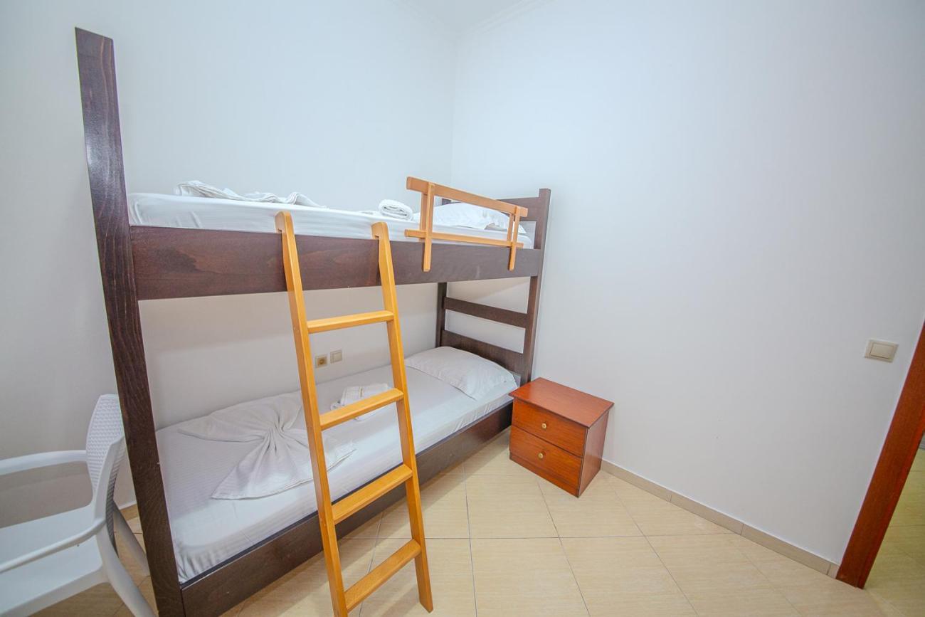 Hotel Landi Ксамил Екстериор снимка