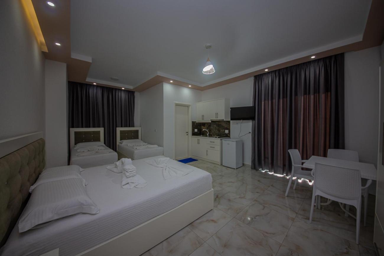 Hotel Landi Ксамил Екстериор снимка