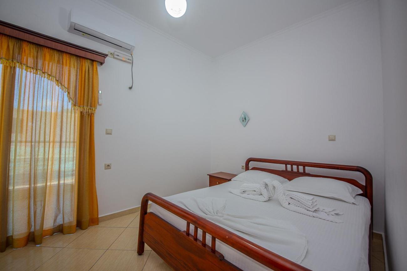 Hotel Landi Ксамил Екстериор снимка