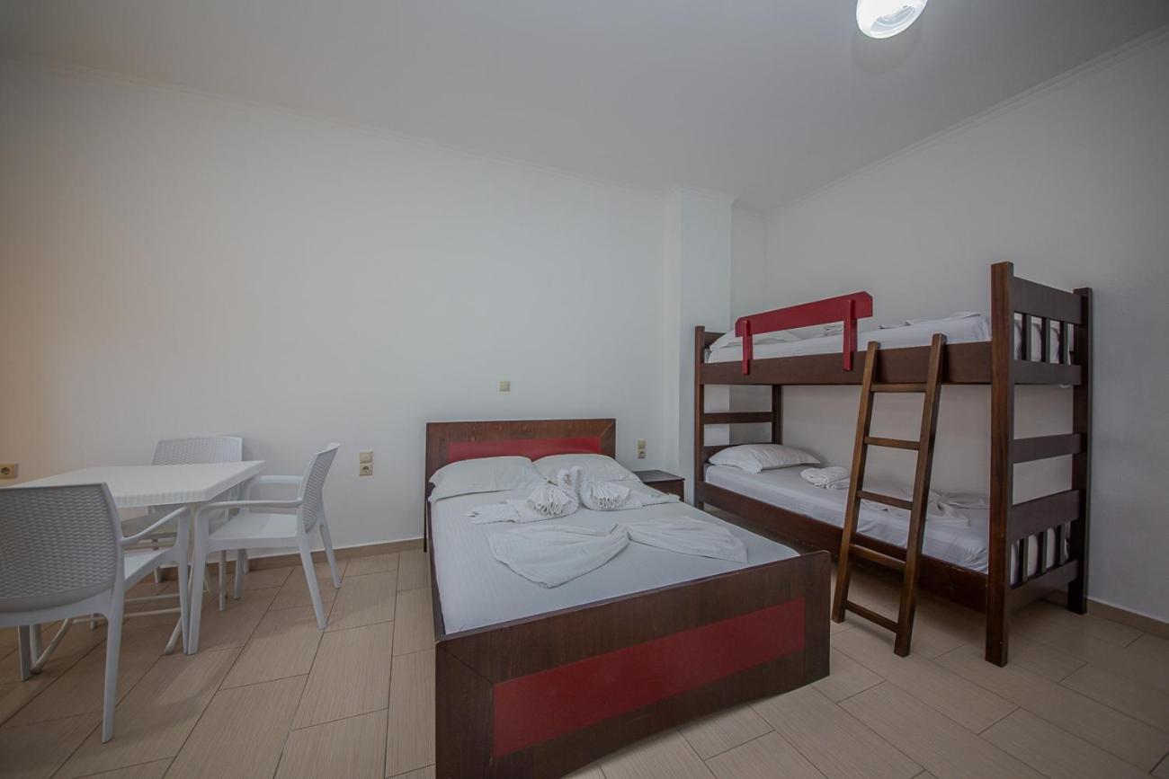 Hotel Landi Ксамил Екстериор снимка