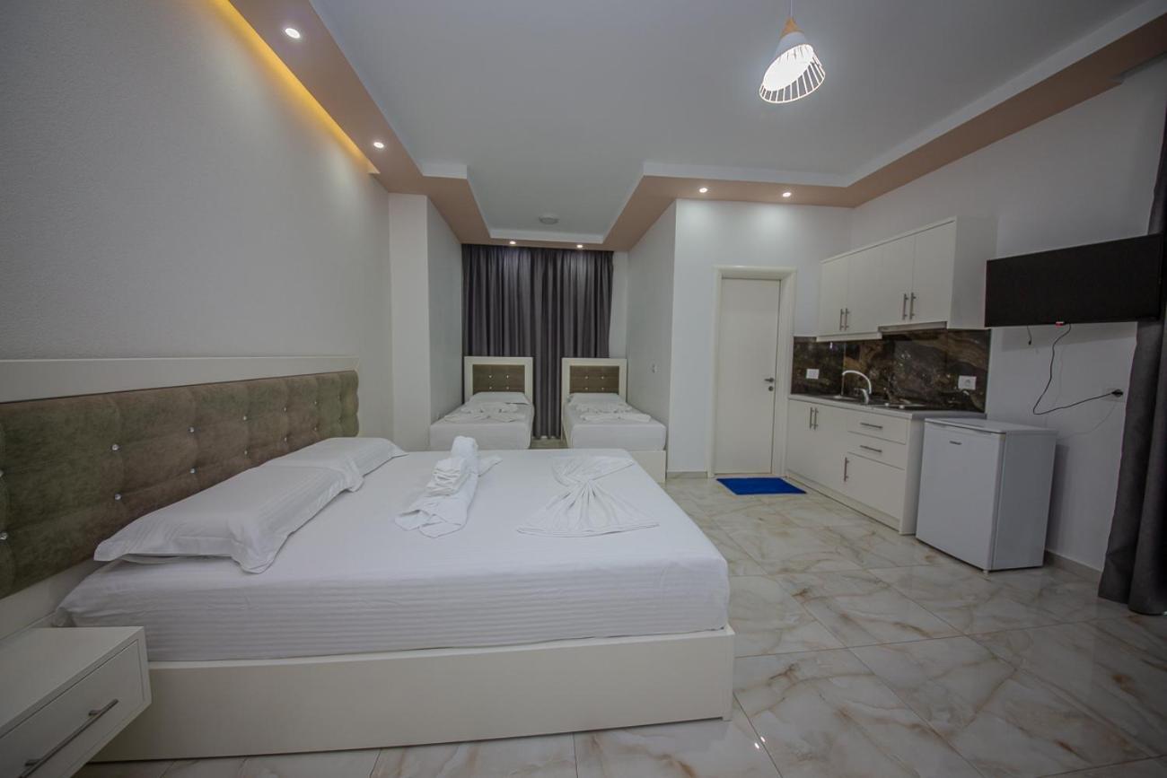 Hotel Landi Ксамил Екстериор снимка