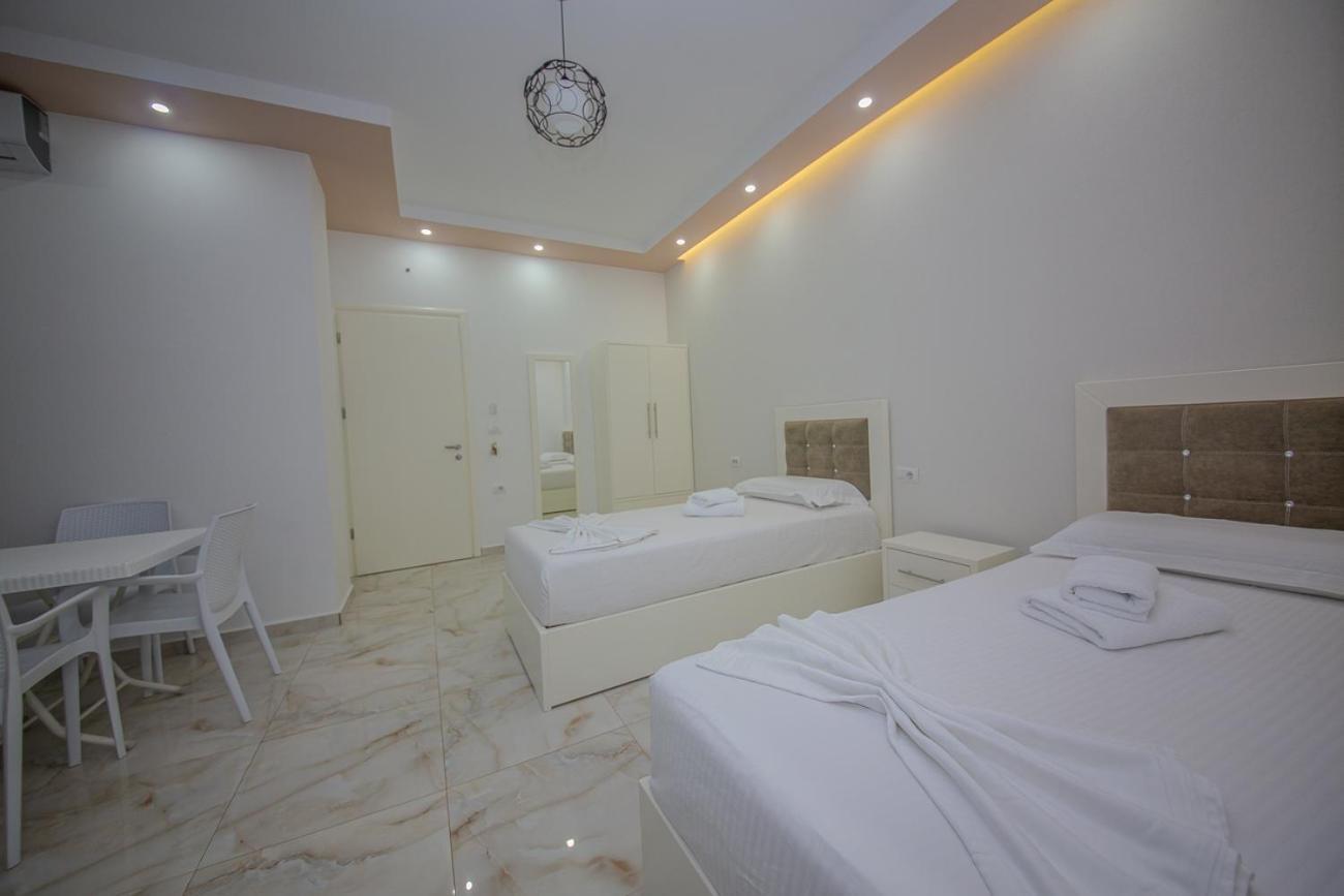 Hotel Landi Ксамил Екстериор снимка