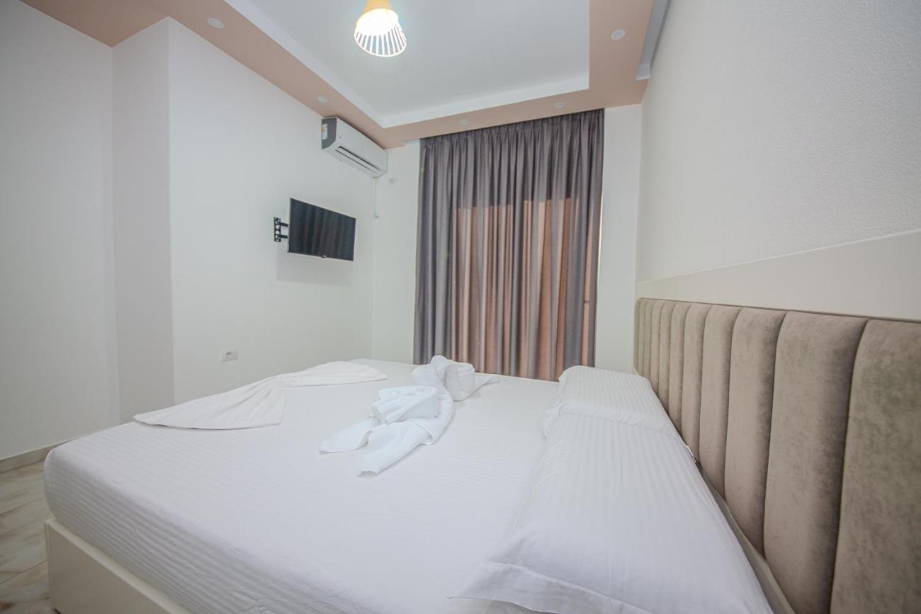 Hotel Landi Ксамил Екстериор снимка