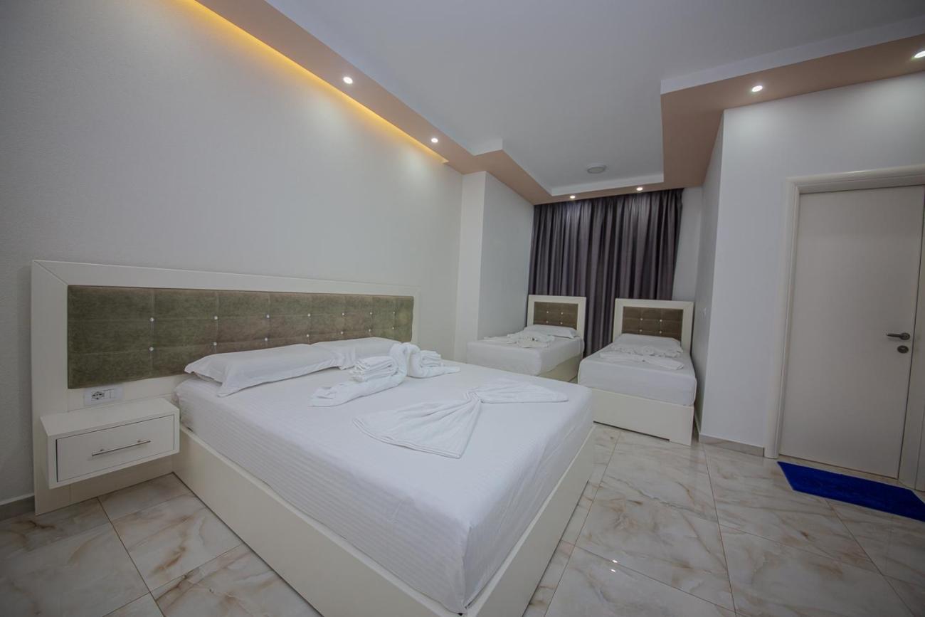 Hotel Landi Ксамил Екстериор снимка
