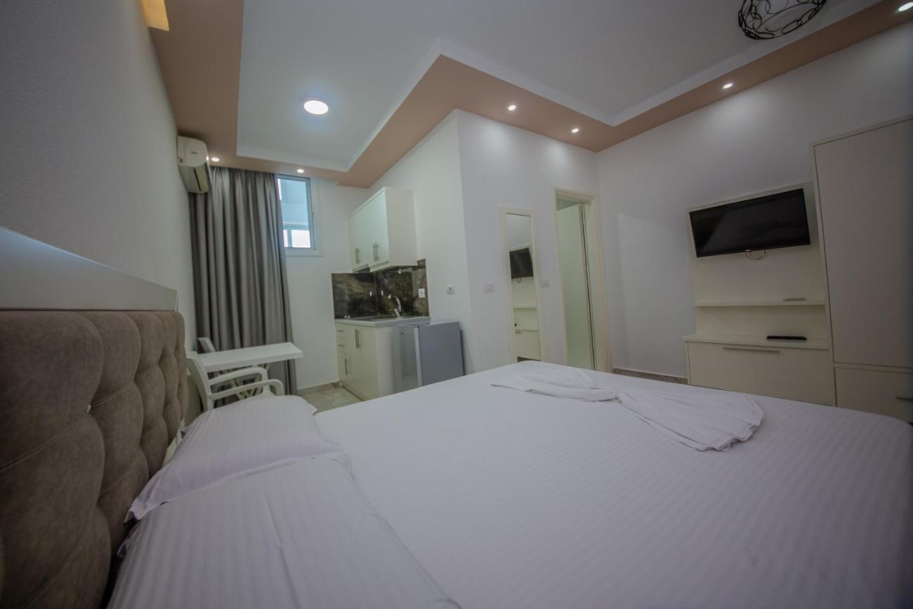 Hotel Landi Ксамил Екстериор снимка